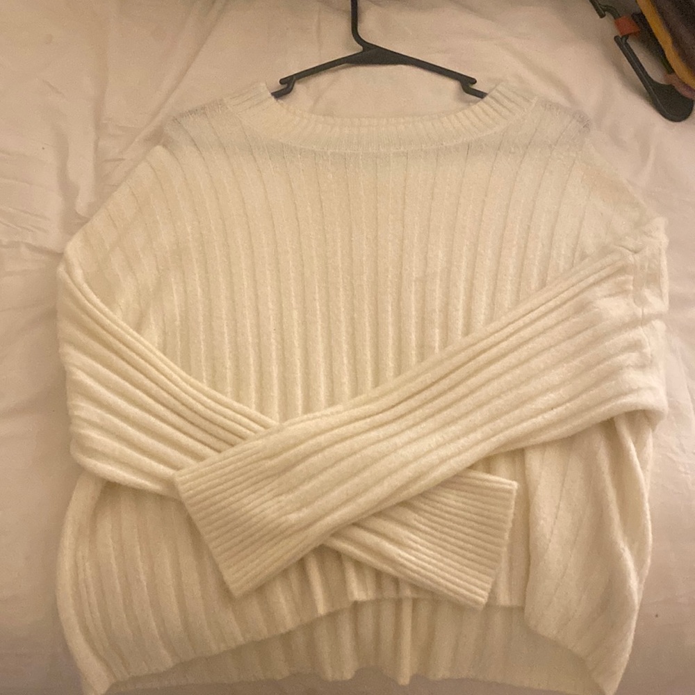 Cream colored American Eagle sweater